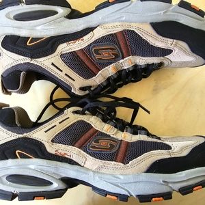 Skechers Sport Men's Vigor 2.0 Memory Foam Sneaker in size 9.5